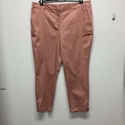 Sussan Women's  Size 18 Capris Pants Rose Gold 