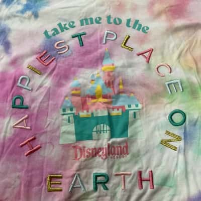 Disneyland Resort Ladies Size 16 Tie Dye “Happiest Place on Earth” T-shirt