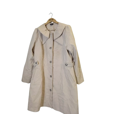 City Chic Womens  Size 20 Winter Coat Cream 