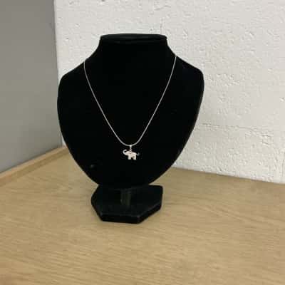  Womens 925 Silver Elephant Pendant on Snake chain