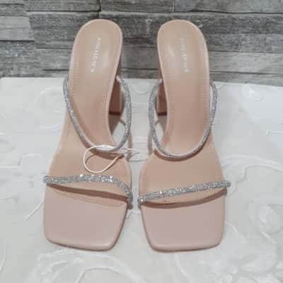 Forever new Womens  Size 39 Heels Nude / Silver 
