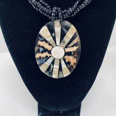 Womens handmade beaded necklace with Paula and mother of pearl