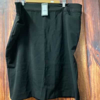 Autograph  Size 16 Black  skirt new 