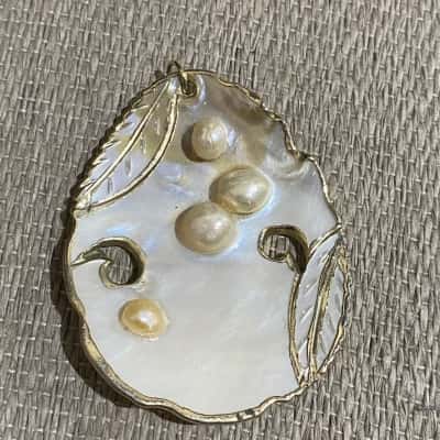  Womens Pendant Mother of Pearl 