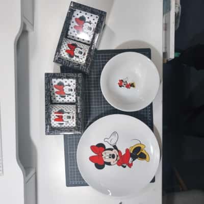 Disney Minnie Mouse Merch Bundle PreOwned 