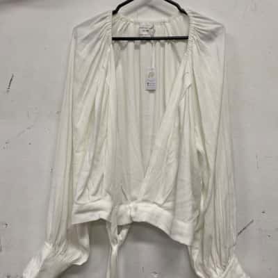  Womens Size 12 Long Sleeve Top Cream 