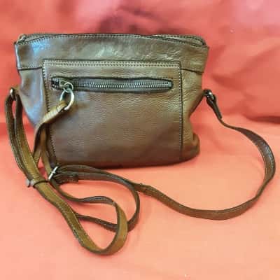 Evity Soft Brown small size leather zip top multi compartment shoulder bag