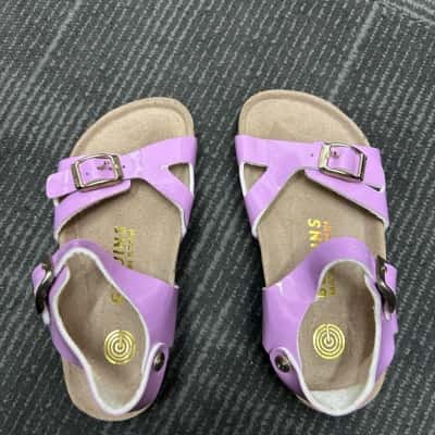 Kids Genvins  Size 28 Shoes Purple 