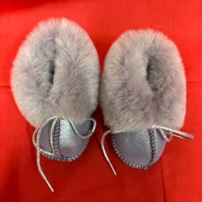Bellwether UGG Australia Lavender Shimmer Baby Uggs with Fluffy Sheepskin Collar Kids  Size 6-12m 
