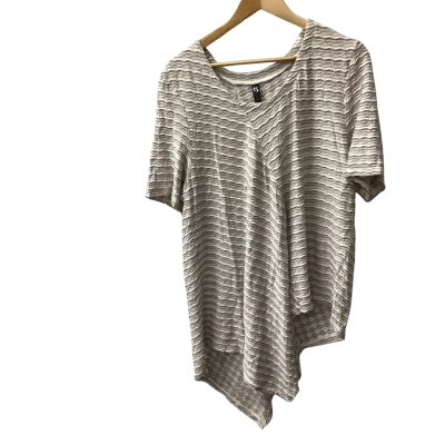 Taking Shape Womens  Size M Short Sleeve Top Beige K