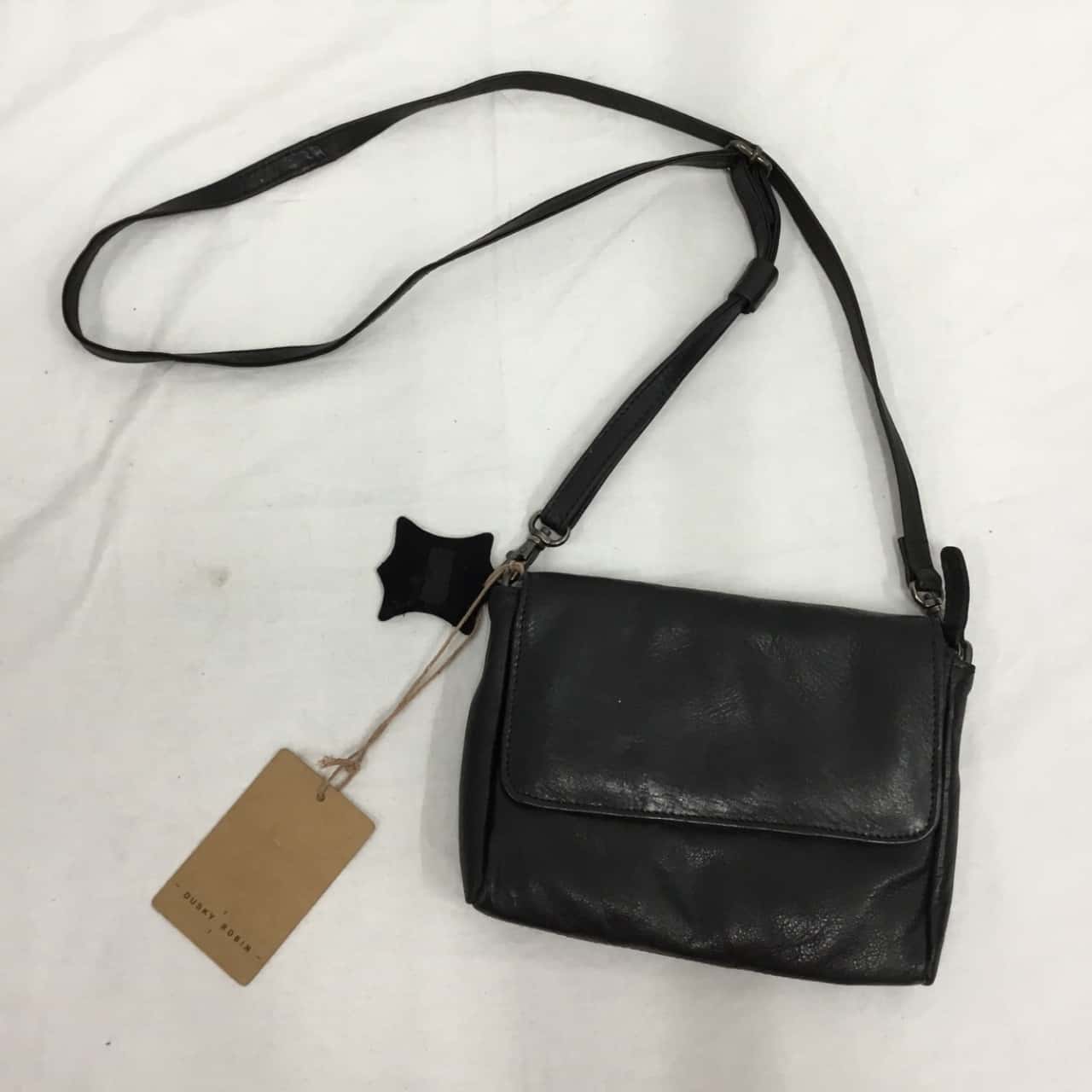 Dusky Robin Leather Bag(s)