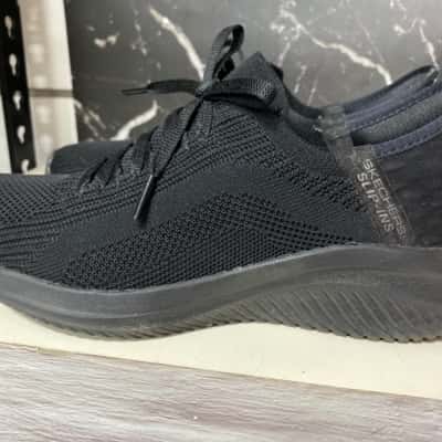 Skechers   Size 37 Black  slip on sneakers 