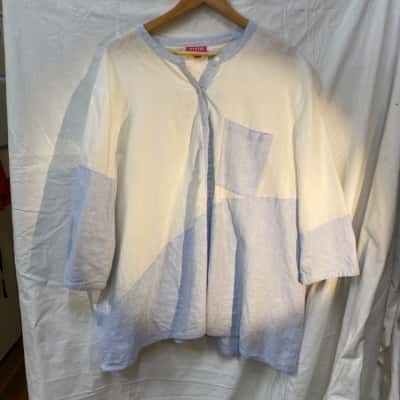 Emme Womens  Size L 3/4 Sleeve Shirt Blue / White 