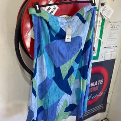 BNWT Katies Womens  Size 20 Green/Blue Skirt 