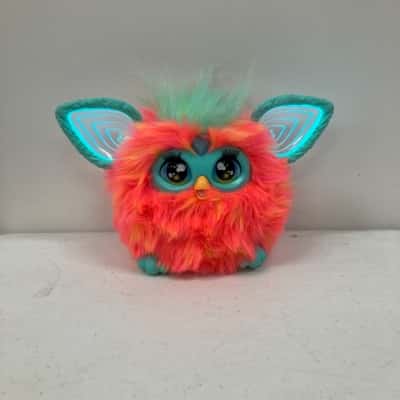 Hasbro 2023 Coral Furby 