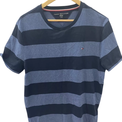 Tommy Hilfiger Mens  Size L Short Sleeve T-shirt Blue 
