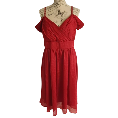 Review Womens  Size 16 Cocktail Dress Red BNWT
