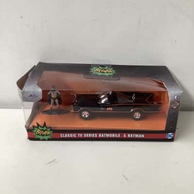 Jada Batmobile & Batman Die-Cast Figure