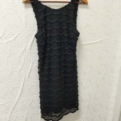 Guess Womens  Size M Black Scallop Lace Shift Dress NWT RRP$149.95