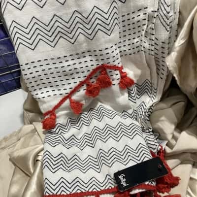 Sportsgirl Womens  Size One Size Scarf Pattern / White 