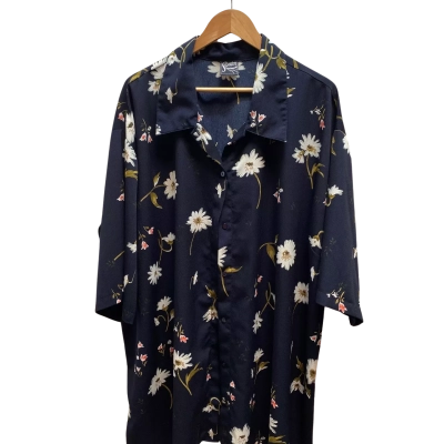 Sweeten Womens Size 5XL Navy Floral Shirt