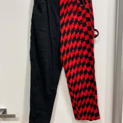 Black Friday Womens  Size 8 Black  / Red 