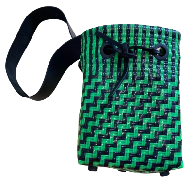 TRUSS Handwoven Bucket Bag Black/ Green