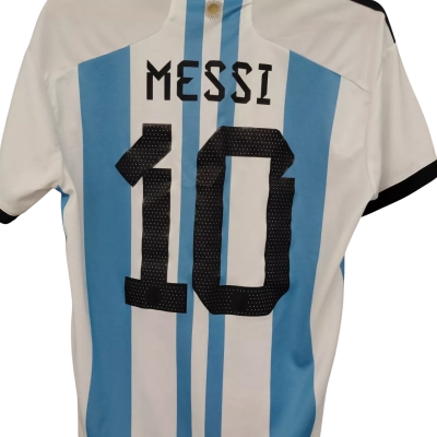  Mens  Messi Size M Jersey 