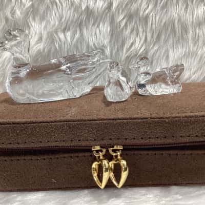 Crystal rock glass ducks