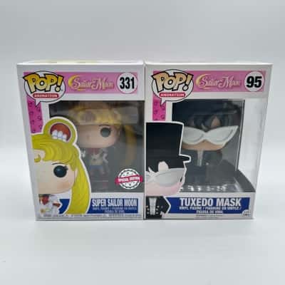 Funko POP! Sailor Moon Tuxedo Mask 95 & Special Edition Super Sailor moon 331 Bundle