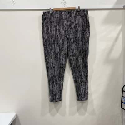 Taking Shape Womens  Size 18 High Waisted Pants Black  / White 