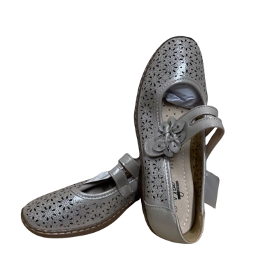 Vybe Lifestyle Shoes Size 7
