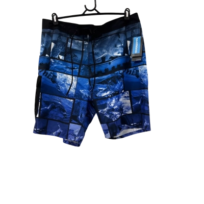 BRAND NEW SHIMANO FISHING BOARDSHORTS. SIZE 38