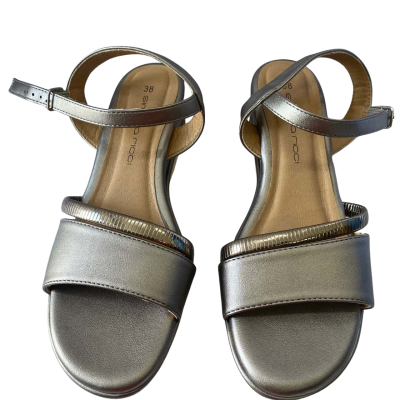 Simona Ricci Shoe size 38