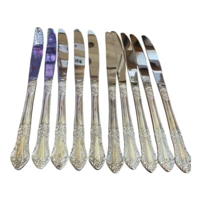 10 x Silver plate serrated knives 