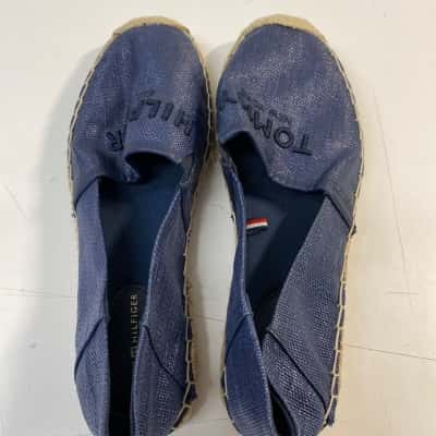 Women's Tommy Hilfiger Shoes Size 6.5US