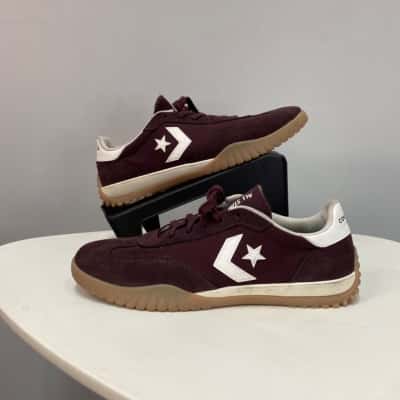 Converse Mens  Size 9 Sneakers Suede Deep Maroon / White 