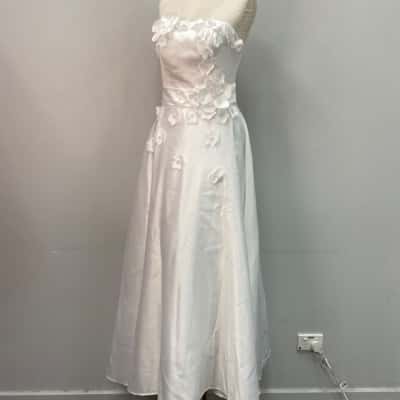   Wedding Dress White with Floral detailing size 10