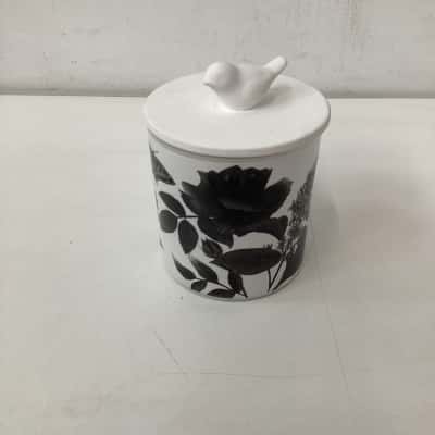 PartyLite Candle White Lilac & Ivy
