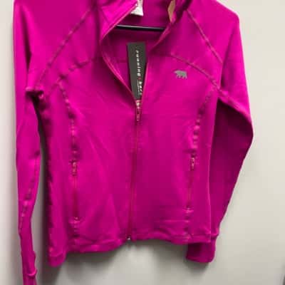 Running Bare Womens  Size 8 Sweater Pink  