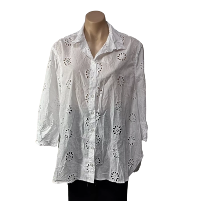 Katies Womens Size 16 White Cut-out Embroidered Pattern 3/4 Sleeve Shirt (new)