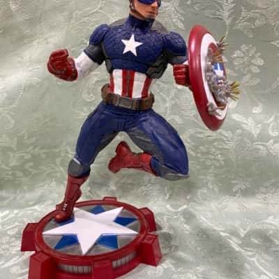 25cm Captain America Diorama