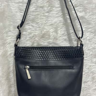  Womens Black  / Silver shoulder bag