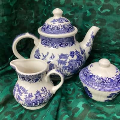 Churchill Blue Willow Tea Service