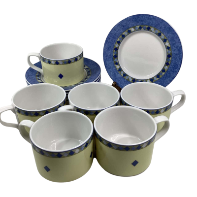 Royal doulton flat tea set  “Carmina”