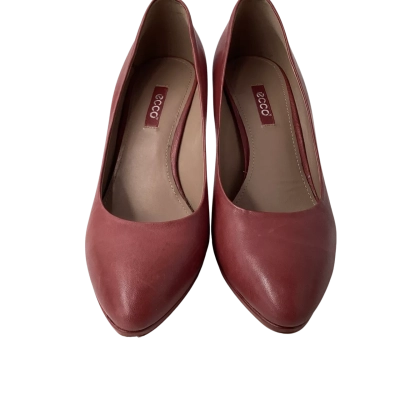 Ecco Womens  Size 38 Heels Port