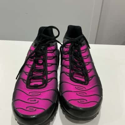 Nike Air Max Plus Tn Size 10 Sneakers Black  / Pink  