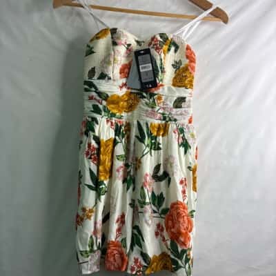 Forever New Womens  Size 6 Playsuit Floral 