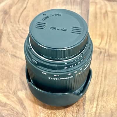 Sigma DG 28-300mm 1:3. 5-6.3 Lens 