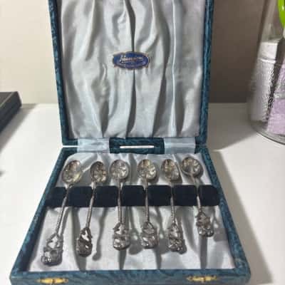 Saunders Set of 6 Silver Plate Spoons - IN BOX